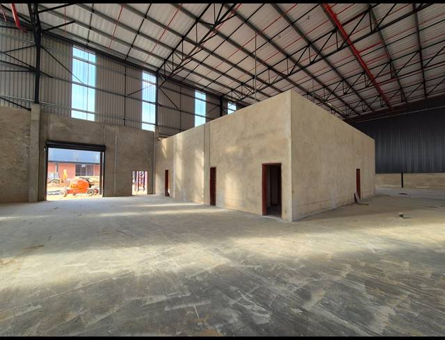 2,199M² WAREHOUSE TO LET IN GOSFORTH PARK